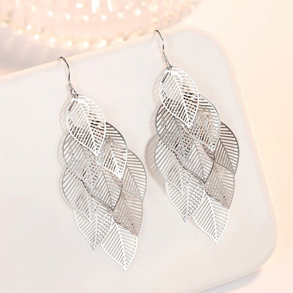 NEW 925 Sterling Silver Leaf Drop Earrings - Picture 1 of 4